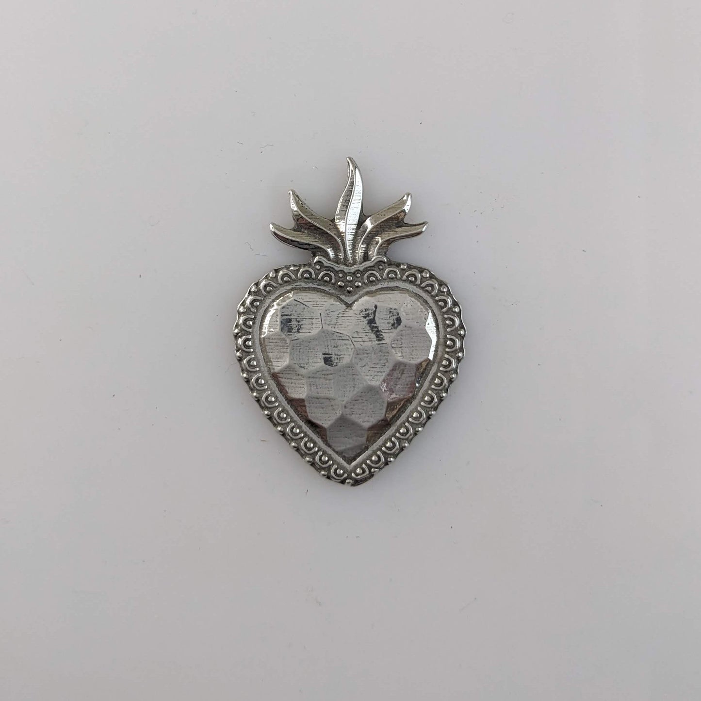 Milagro Heart, pewter magnet, Sacred Heart