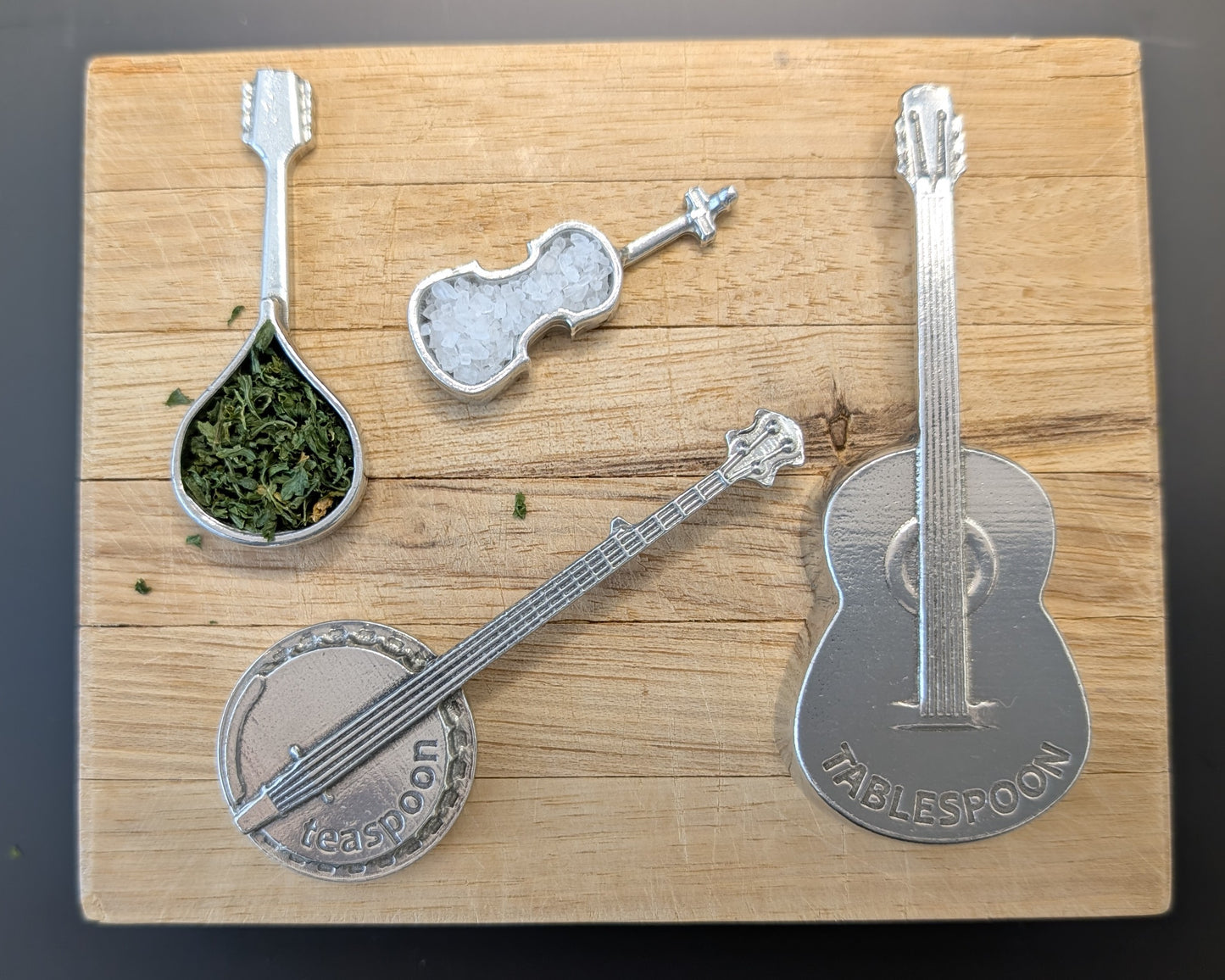 Americana Measuring Spoons with Display Stand-Guitar, Banjo, Mandolin & Fiddle - Set of 4