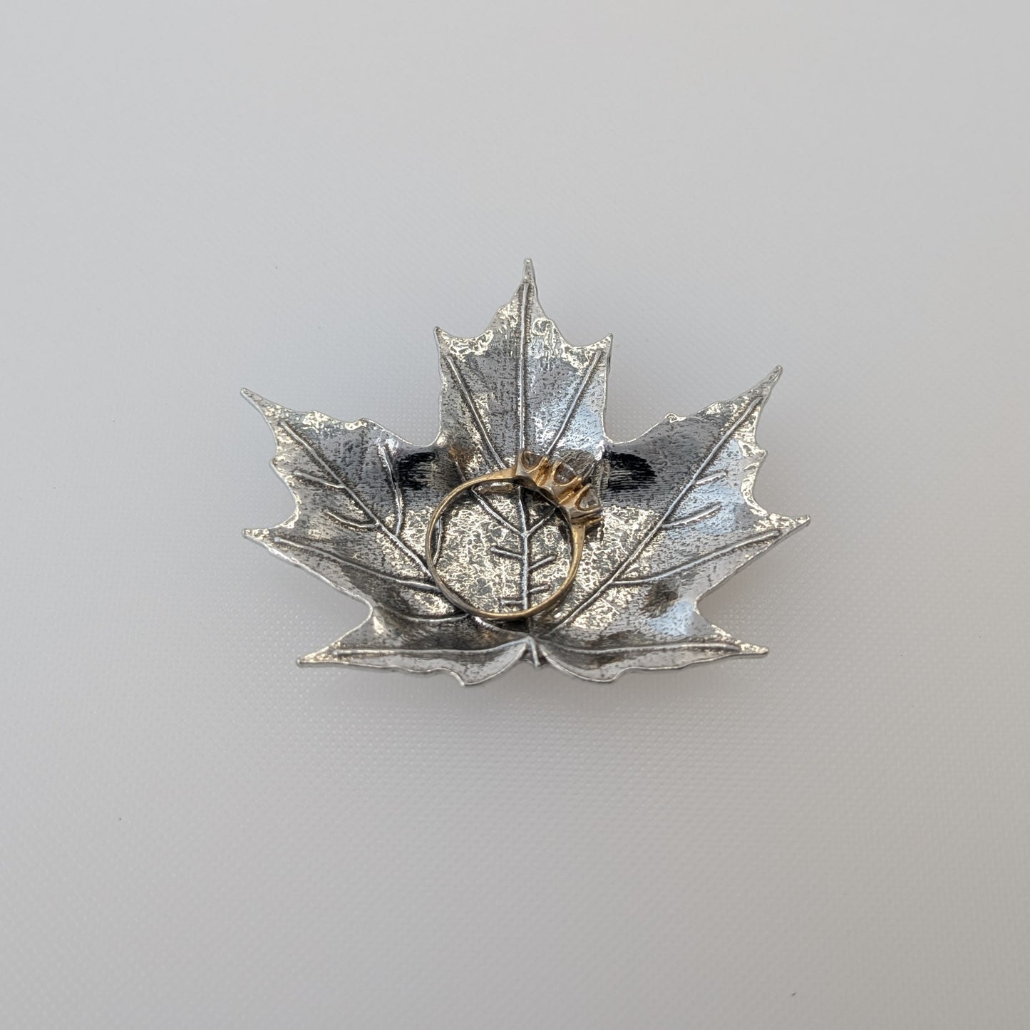 Maple Leaf Ring Dish