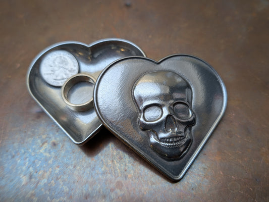 Heart Shaped Box- Skull and heart Ring Keeper