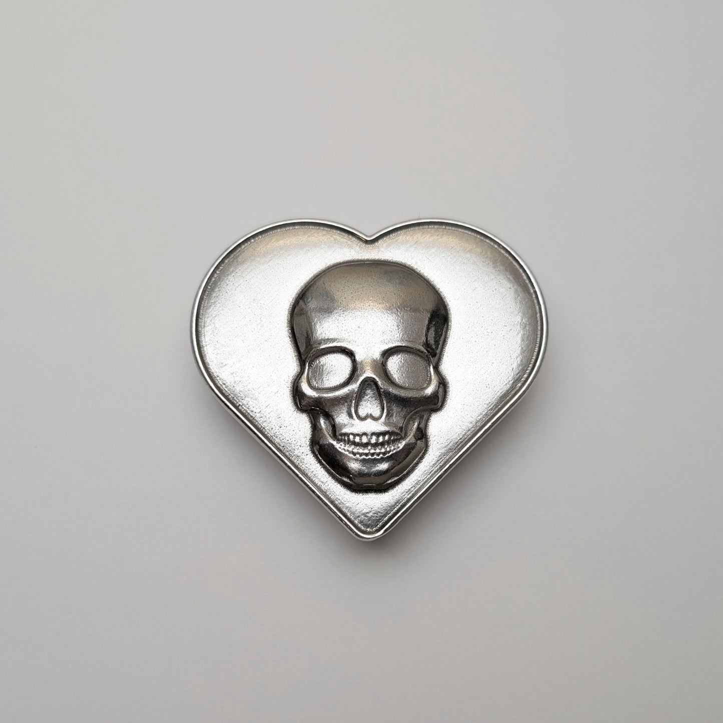 Heart Shaped Box- Skull and heart Ring Keeper