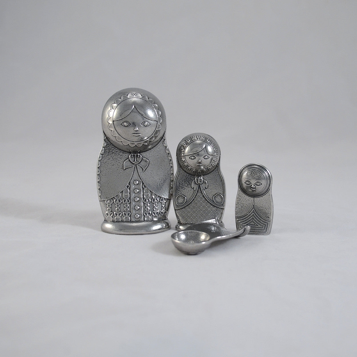 Matryoshka Measuring Spoons- Pewter Russian Nesting Dolls