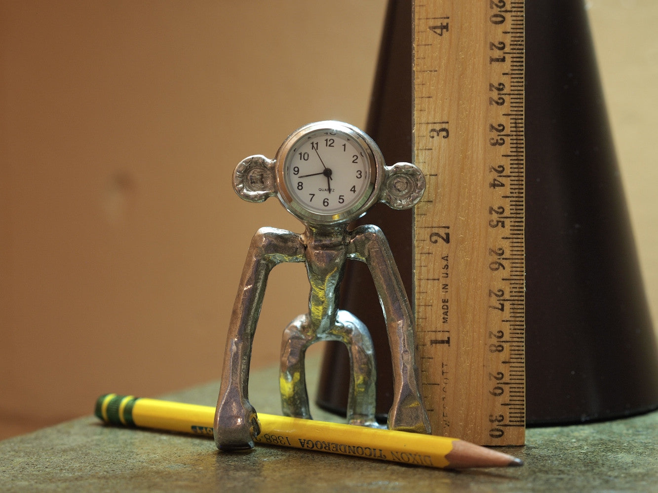 Simian Desk Clock- Ape in Four Dimensions